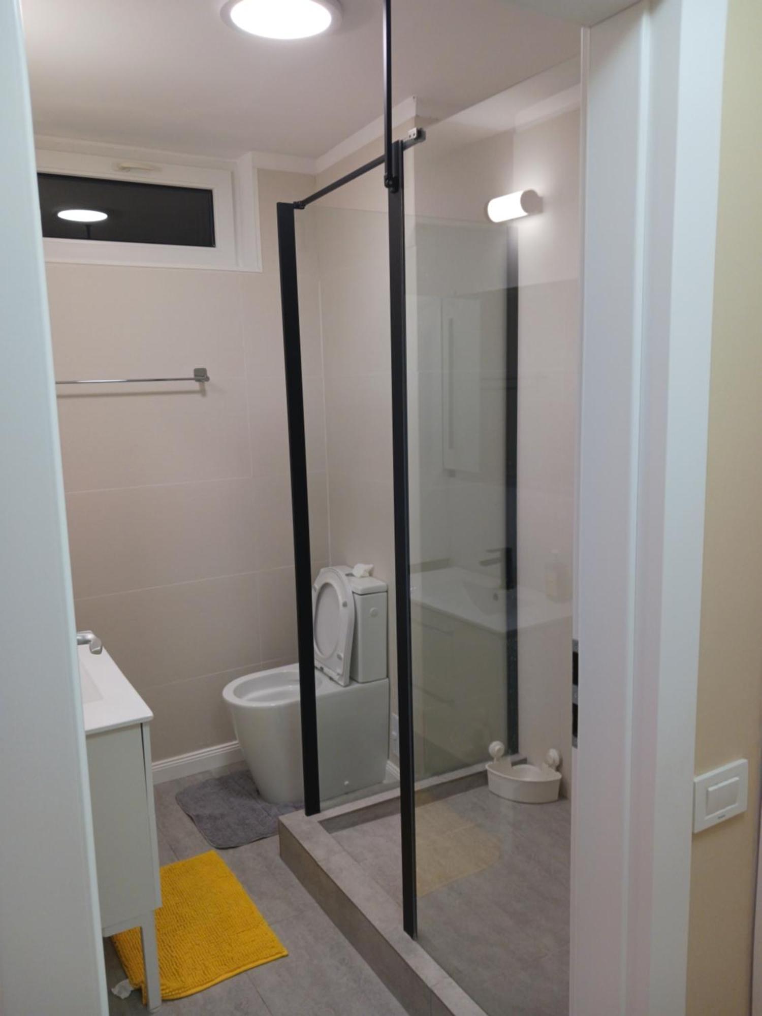 Apartamento Myky Mouse Nu Primesc Santieristi Si Petrecareti Bucarest Exterior foto