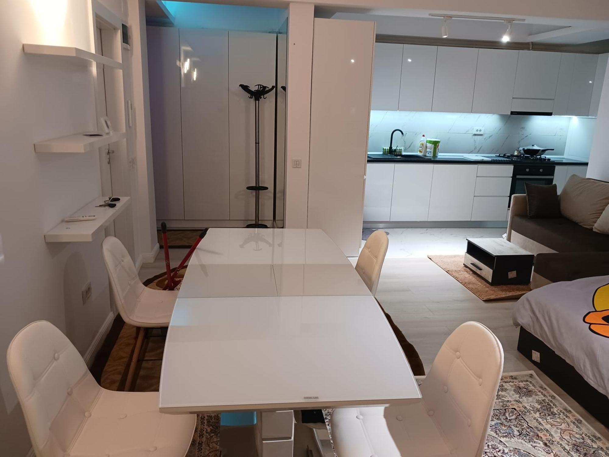 Apartamento Myky Mouse Nu Primesc Santieristi Si Petrecareti Bucarest Exterior foto