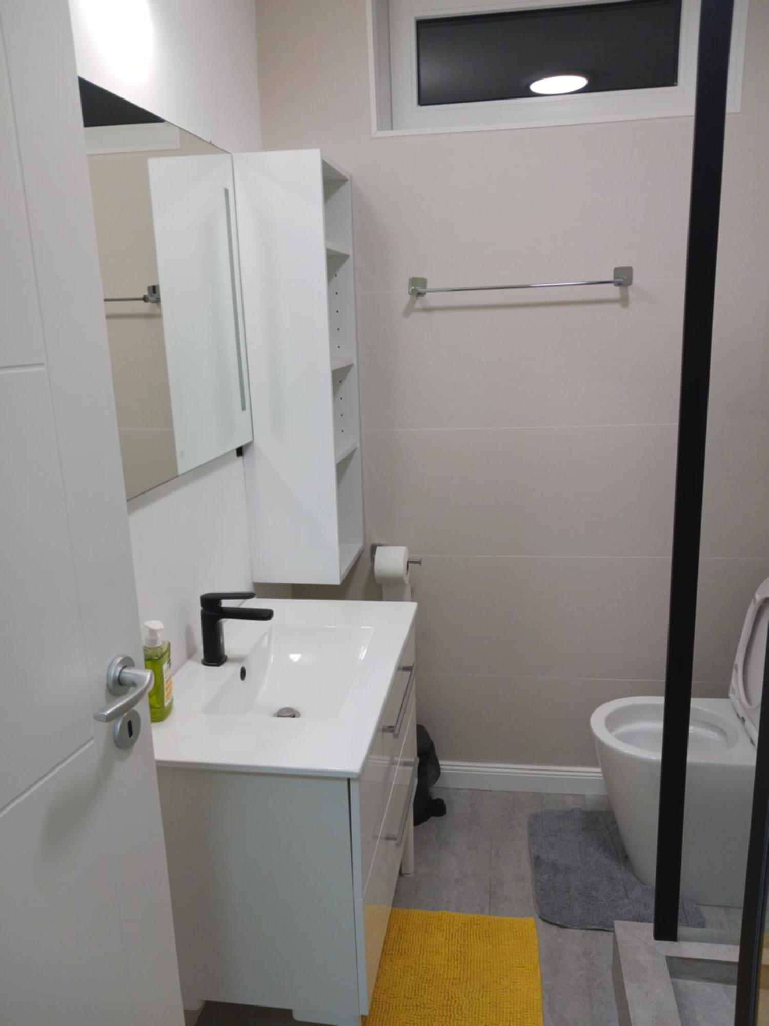Apartamento Myky Mouse Nu Primesc Santieristi Si Petrecareti Bucarest Exterior foto